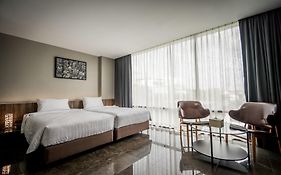 โรงแรมโอนิกซ์ กรุงเทพ